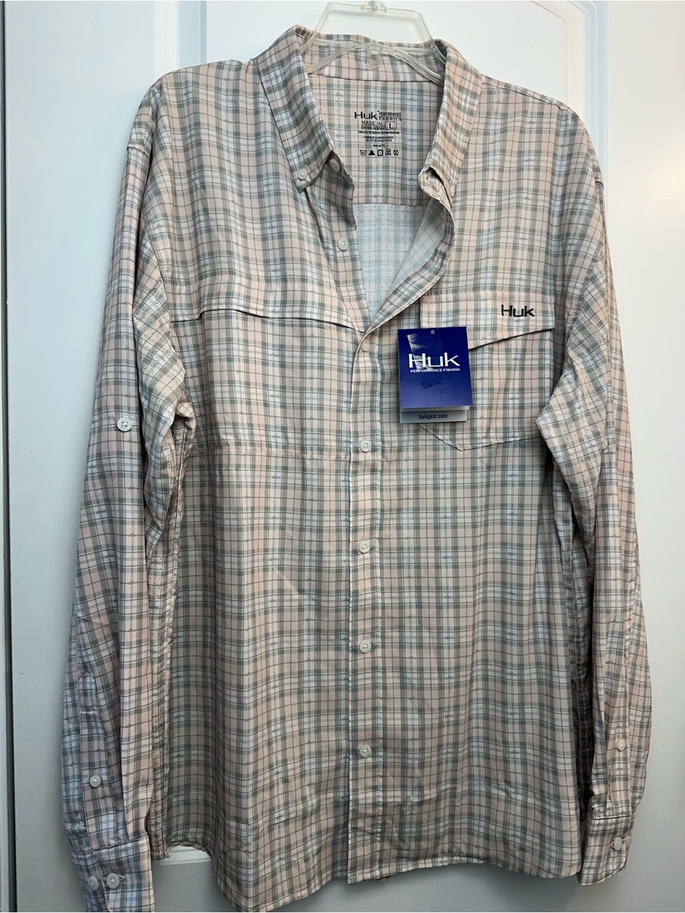 NWT Huk Men's Plaid Button-Down Shirt in Beige and Gray